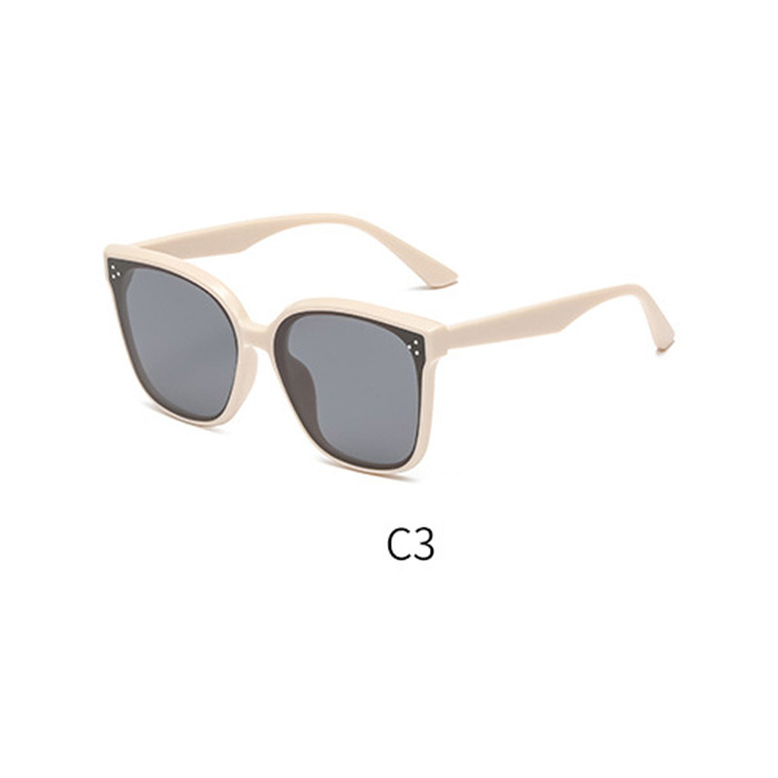 C3 Cream/grey