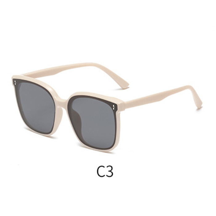 C3 Cream/grey