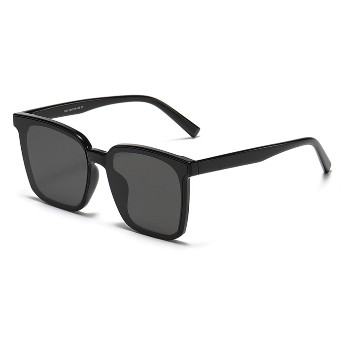 C1 Shiny black
