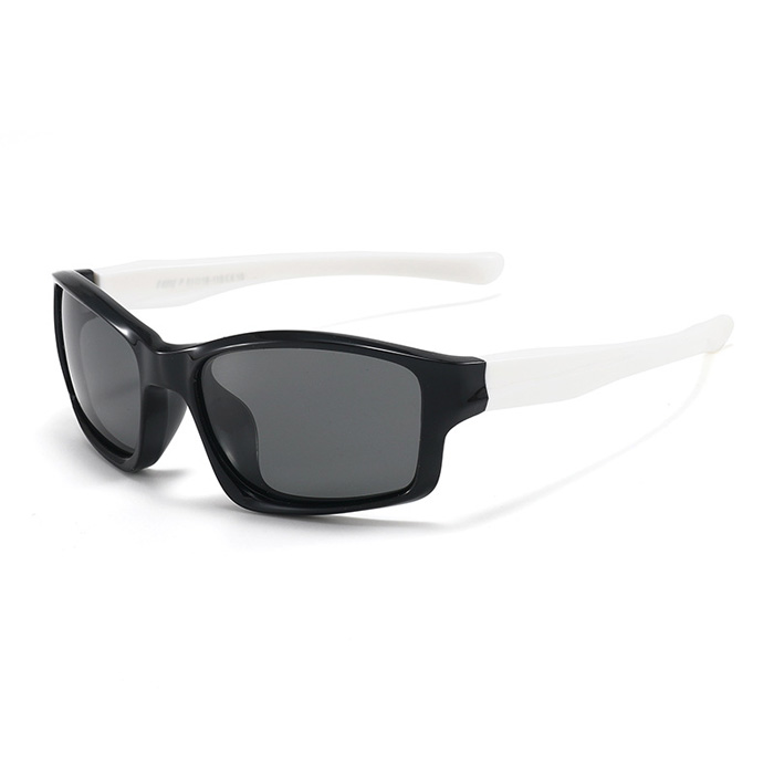 C15 Black/white
