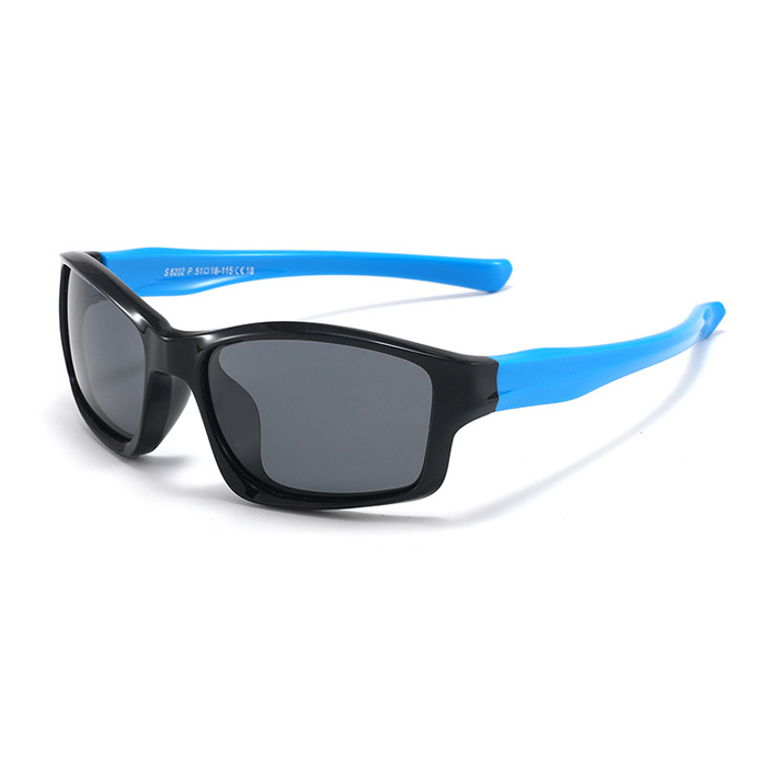 C18 Black/blue