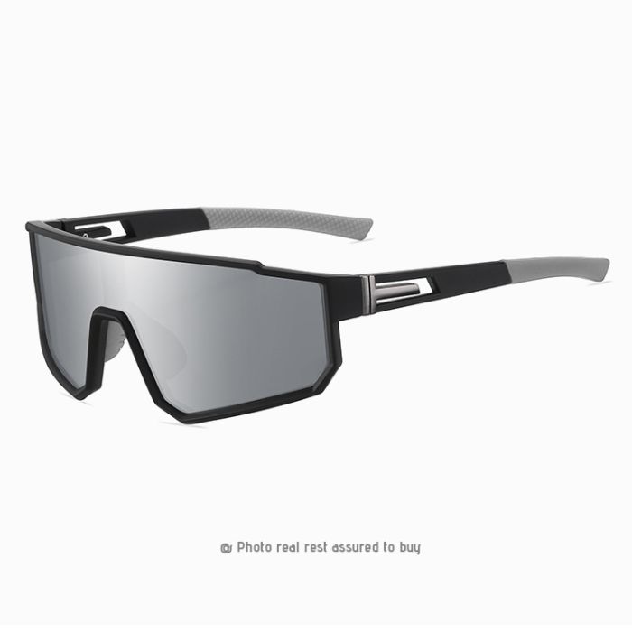 C5 Black frame/silver lenses